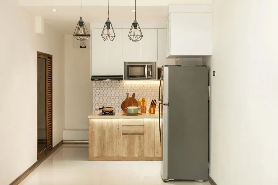Awkward kitchen layout in a Bath home