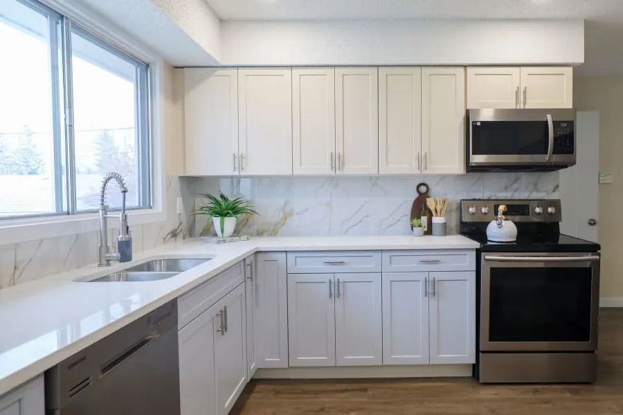 L-shaped kitchen layout in a Bath home