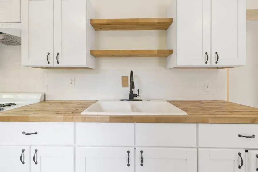 Wood-effect laminate worktop in a Bath kitchen