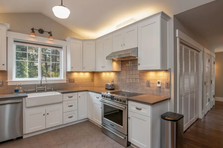 Classic shaker kitchen in a Bath home